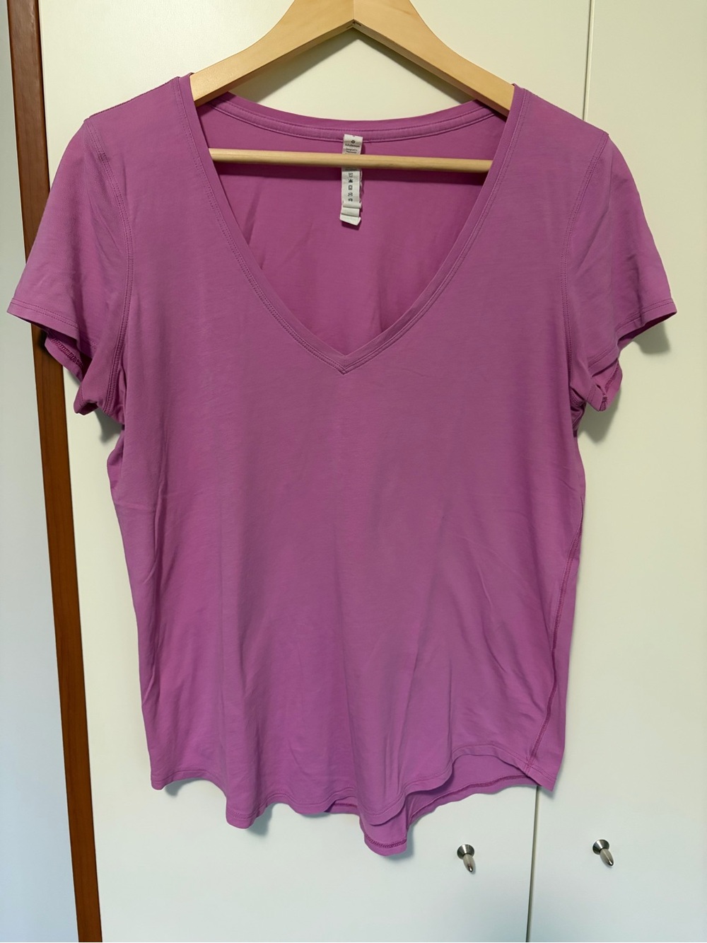 lululemon athletica Love tee cotton V-Neck Short Sleeve Top - Purple/Pink